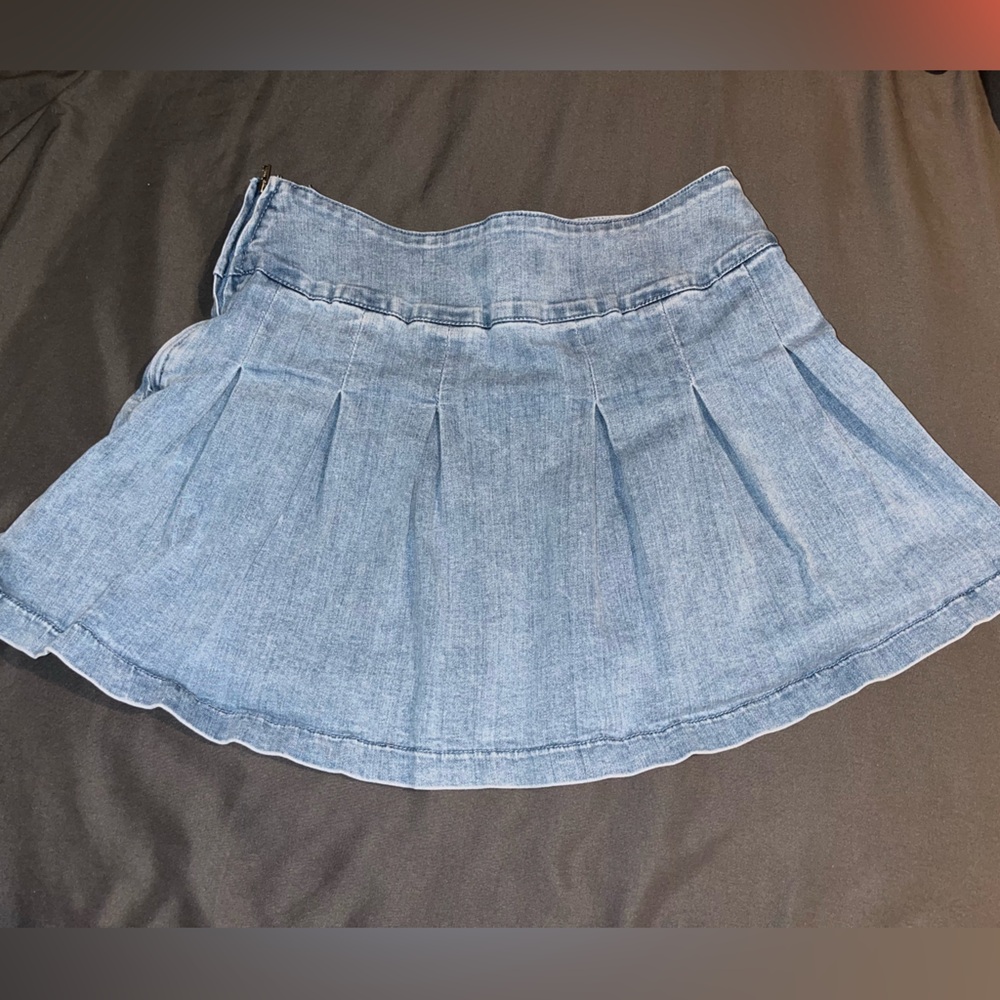 Women jean skirt size Medium - Picture 3 of 6